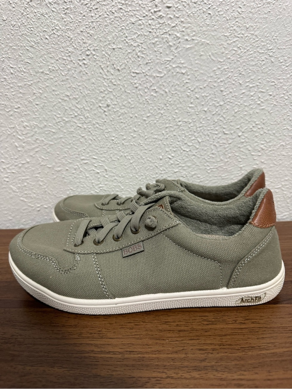 Skechers BOBS Arch Fit B Cute Epic Flair Sneakers